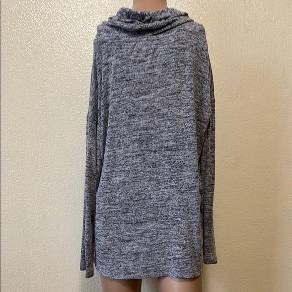 Calvin Klein Gray Hooded Poncho with Drawstring - Picture 6 of 7